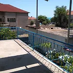 песента на морето Guest house