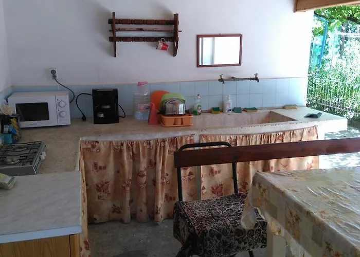 Guest house песента на морето